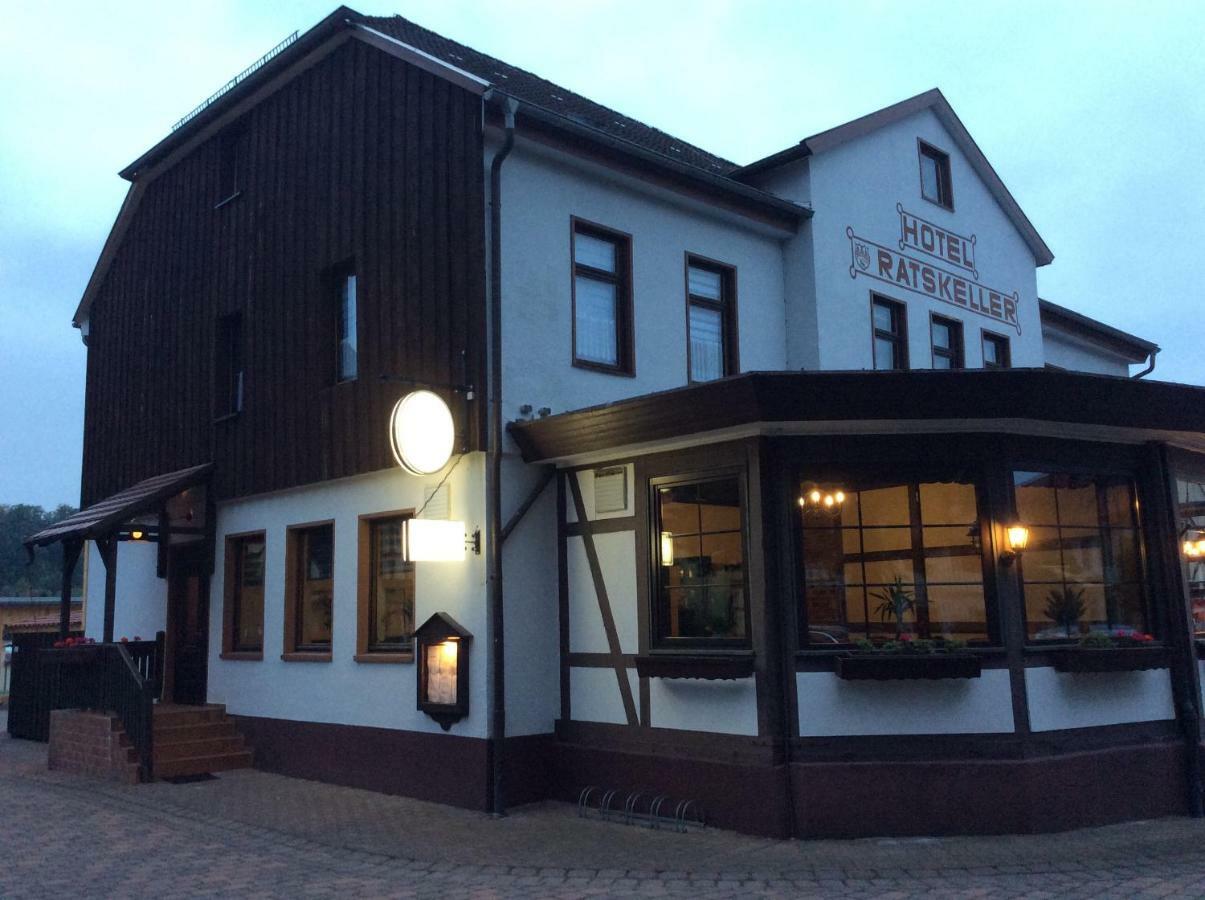 Hotel Ratskeller Neustadt Esterno foto