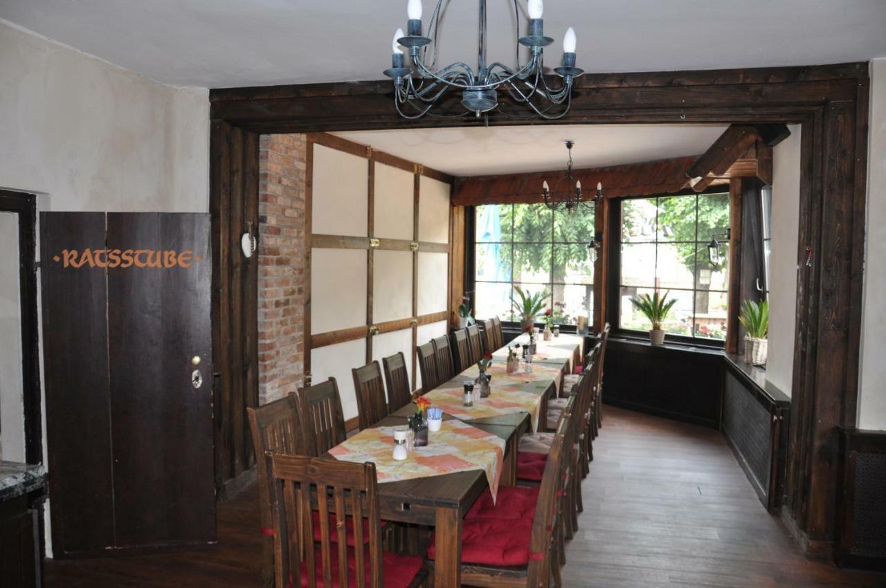 Hotel Ratskeller Neustadt Esterno foto