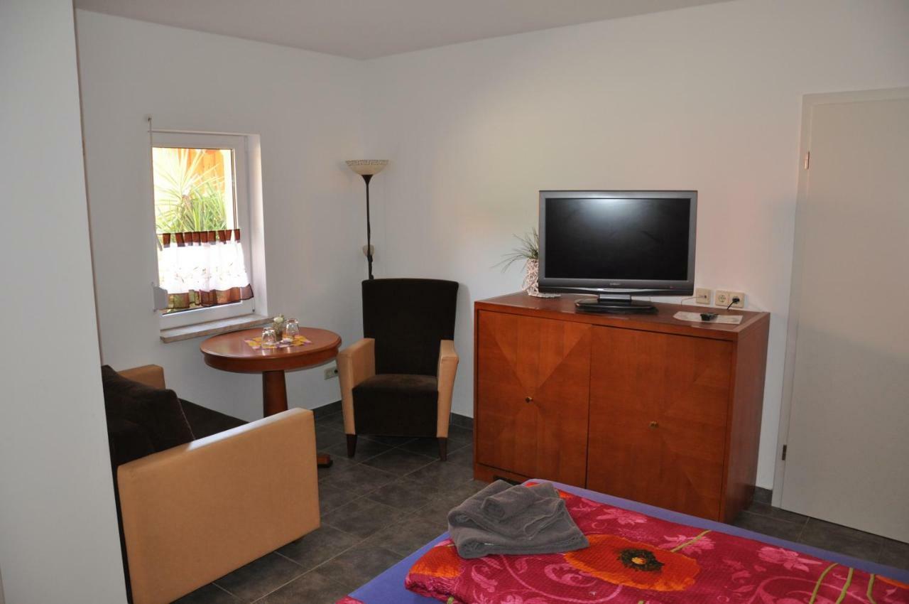 Hotel Ratskeller Neustadt Esterno foto