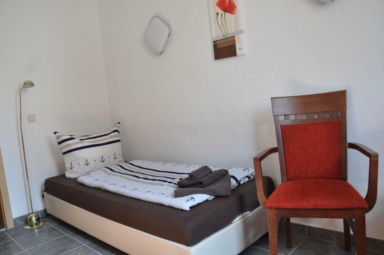 Hotel Ratskeller Neustadt Esterno foto